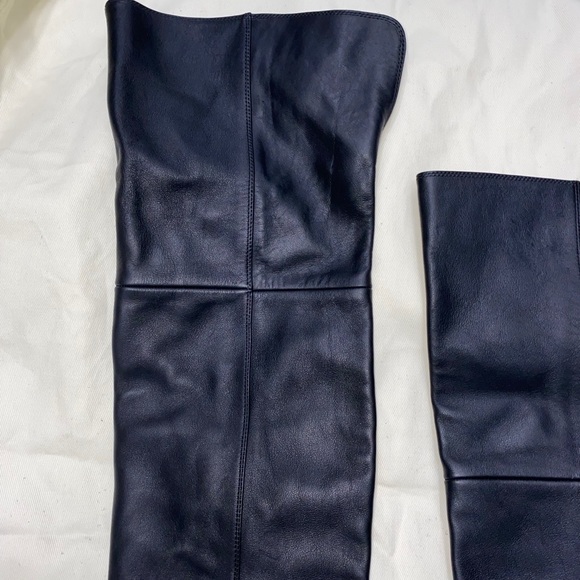 Gianvito Rossi Leather Over-the-knee Boots - Picture 6 of 16